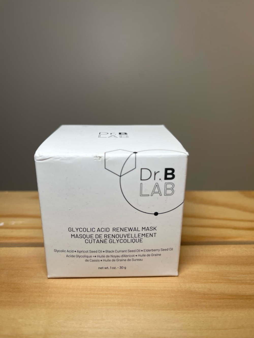 Dr. Brandt (Dr. B LAB) White Skincare Box